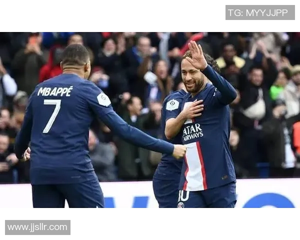 巴黎圣曼与曼联激战在即谁能在欧洲赛场上笑到最后